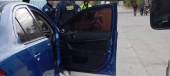 Hombre muere baleado por su pareja durante una discusión