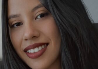 Identifican a joven maestra fallecida durante asalto en bus extraurbano