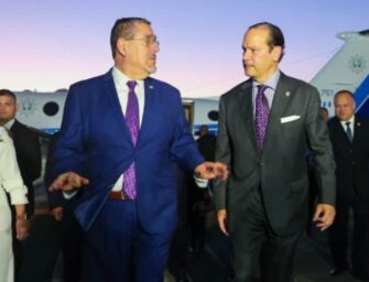 Ocho presidentes participan en el Foro Económico en Panamá