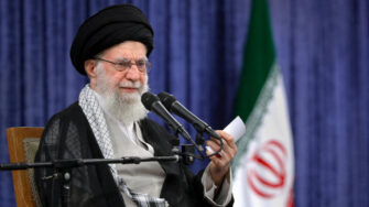 Donald Trump anuncia la muerte del ayatolá Alí Jameneí y llama al pueblo iraní a “recuperar” su país