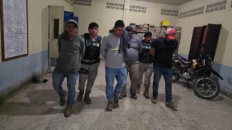 DIPRONA captura a cuatro hombres por tala ilegal de 30 manzanas de bosque