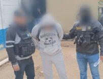 Detienen al director y alcaide de la cárcel Mariscal Zavala por autorizar privilegios a reclusos