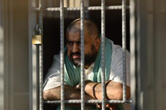 Trasladan a alias “el lobo” y otros presuntos líderes de pandillas a celdas aisladas