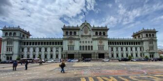 Ejecutivo abre convocatoria para magistrados de la CC 2026-2031