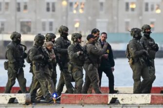 Maduro advierte que podría quedarse sin representación legal por bloqueo de EE. UU.