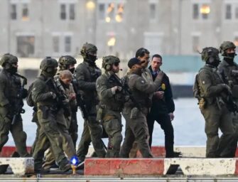 Maduro advierte que podría quedarse sin representación legal por bloqueo de EE. UU.