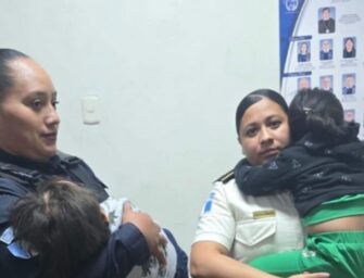 PNC rescata a dos hermanos de 1 y 3 años tras ser abandonados y atacados por un perro