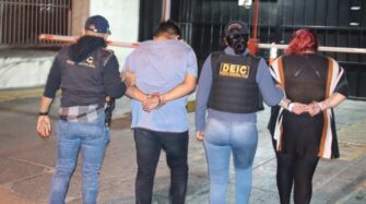Secuestro exprés: pareja armada cae tras plagiar a pasajera