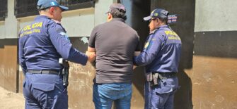 Capturan a cobrador de “gota a gota” que portaba pistola ilegal en Escuintla