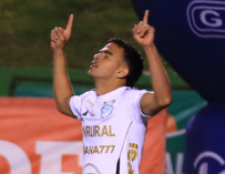 Comunicaciones vence 3-2 a Malacateco con gol agónico y se aleja del descenso