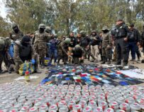 Golpe a la delincuencia: incautan cientos de celulares y drogas en Granja Pavón