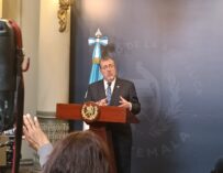 Gobierno asegura que intensificará controles por crisis del petróleo