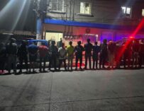 Capturan a 12 personas: Allanamiento deja droga, armas y dinero incautado