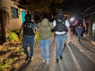 Desarticulan guarida de pandilleros en zona 18: incautan lanzagranadas