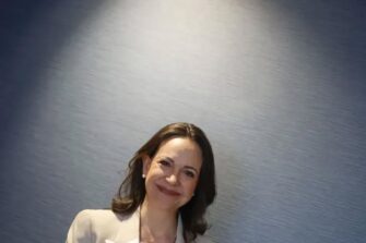 Machado advierte que retrasar elecciones en Venezuela aumenta el riesgo político