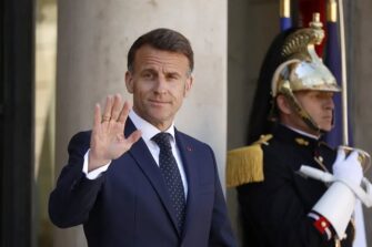 Macron impulsa conferencia internacional para garantizar libre tránsito en el estrecho de Ormuz