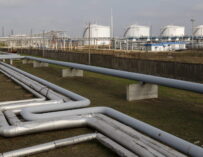 El petróleo WTI se desploma 9% tras reapertura del estrecho de Ormuz