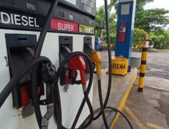 Entra en vigencia subsidio a combustibles y bajan precios en algunas gasolineras