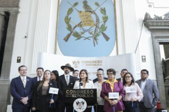 Proponen convertir clubes de ciencias en política de Estado