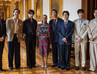 Miles de fans reciben a BTS en el Zócalo de Ciudad de México junto a Claudia Sheinbaum
