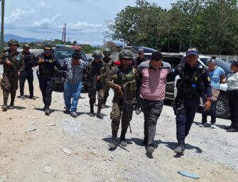 De la golpiza al hospital: peruano cae y revela banda robacarros en El Progreso