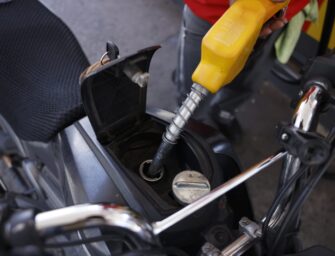 MEM anuncia leve baja en combustibles en Guatemala