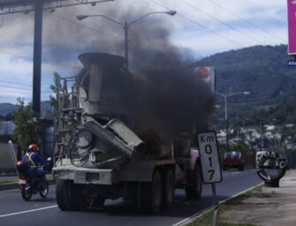 Salud alerta por mala calidad del aire en tres departamentos y recomienda uso de mascarilla