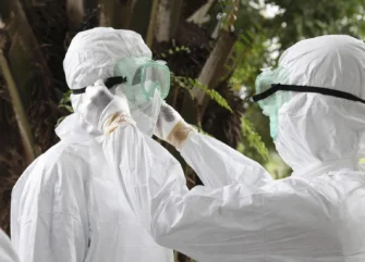 Ébola deja al menos 223 muertes sospechosas en el este del Congo