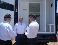 Gobierno estrena flotilla de traslado para reos
