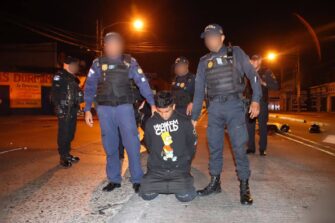 Persecución policial deja un sicario capturado y otro abatido en la zona 8