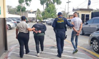 Capturan a presuntos asaltabuses tras operativo en Mixco