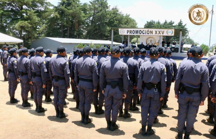 Sistema Penitenciario forma nuevos guardias para cárceles