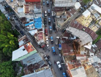 Ejecutan 27 allanamientos contra extorsiones en El Gallito, Guatemala