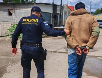 Capturan a hombre señalado de atacar con machete a su exconviviente en Santa Rosa