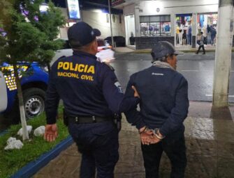 Capturan a hombre de 73 años señalado de raptar a una niña de 9 años en Alta Verapaz