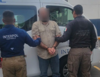 Trasladan desde México a hombre requerido por asesinato en Chiquimula