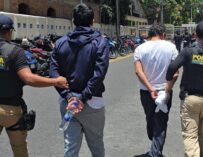 Detienen a dos deportados por casos de extorsión al regresar de EE. UU.