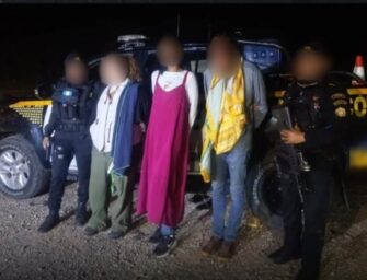 Capturan a presuntos coyotes con droga y un arma en Alta Verapaz