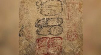Descifran el nombre del primer matemático maya identificado