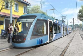 Guatemala firma acuerdo con Reino Unido para el proyecto Metrorriel