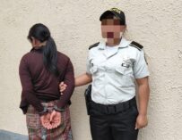 Capturan a mujer señalada de agredir a sus tres hijos