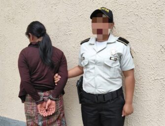 Capturan a mujer señalada de agredir a sus tres hijos