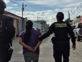 Remiten a menor con cocaína y capturan a su madre en Jalapa
