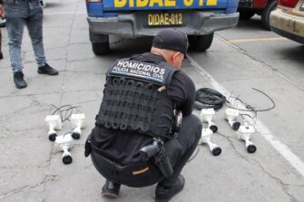 Retiran 22 cámaras ilegales vinculadas a grupos criminales en zona 7