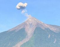 Insivumeh advierte que la erupción del volcán de Fuego puede intensificarse