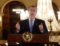 Arévalo anuncia medidas para contener el precio de combustibles