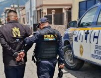 Capturan a hombre que portaba dos armas de forma ostentosa en desfile hípico