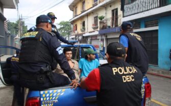 Capturan a dos presuntos distribuidores de droga en Escuintla