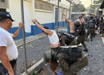 Requisa en cárcel de Escuintla permite localizar cusha y posible cocaína
