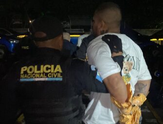 Capturan a cuatro salvadoreños tras denuncia por disparos en Amatitlán
